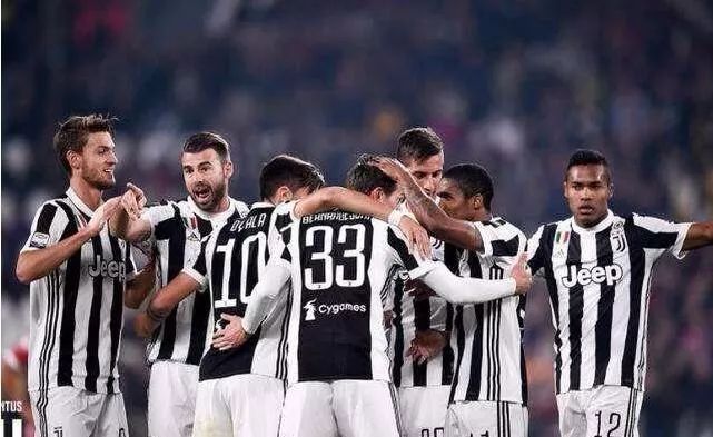 记者：阿莫林组建新的领导小组，包括B费、马奎尔、利马等人（记者：阿莫林打造全新领袖小组，B费、马奎尔、利马在列）