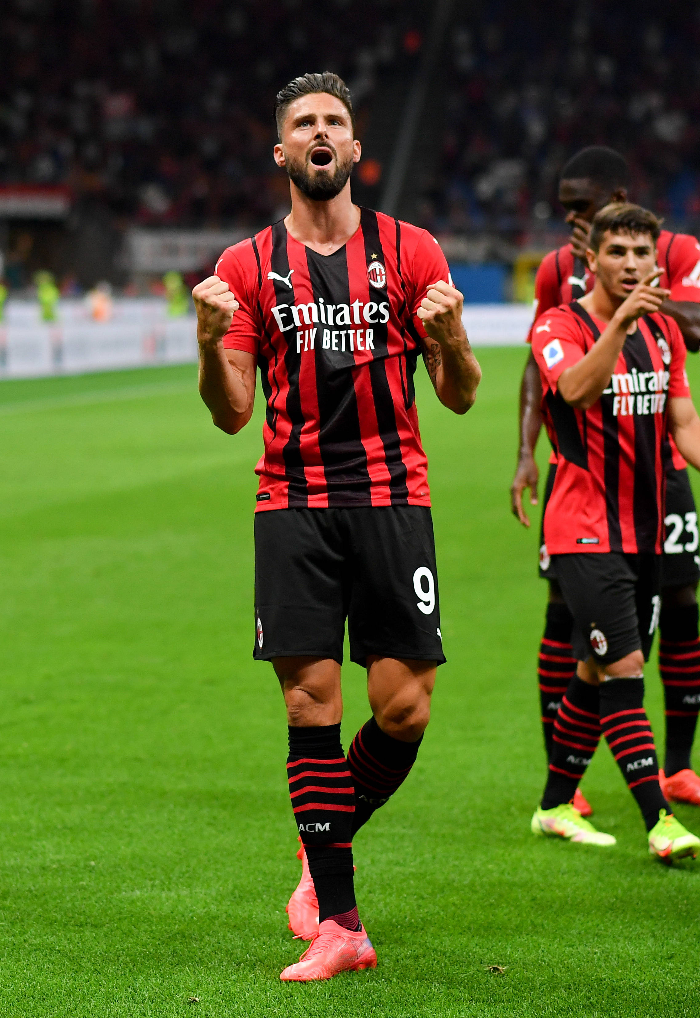 土媒：加拉塔萨雷想在1月引进吕迪格，球员与皇马合同6月到期（土耳其媒体：加拉塔萨雷计划1月引进吕迪格，球员与皇马合同将于6月到期）