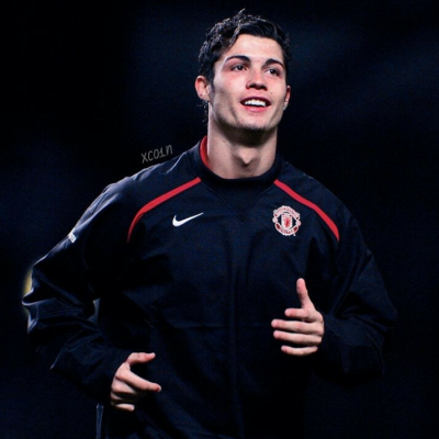 凯恩：我觉得自己正处于巅峰期；足球中进球确实最难（凯恩：自评已达巅峰，直言进球是足球里最难的事）