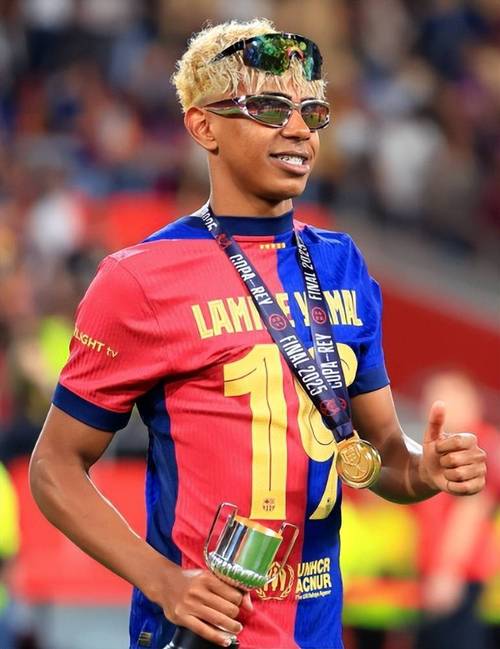 速度滑冰世界杯男子500米 薛智文以34秒64斩获第12名（速度滑冰世界杯男子500米：薛智文34秒64排名第12）