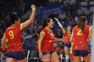 巅峰对决 一触即发 “雨天最强任意球王者”（雨战任意球之王 巅峰之战即将打响）