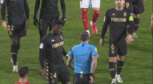 拿日本战犯照片！三笘薰8天仍未道歉，足球游戏怒了：删除，价值归零